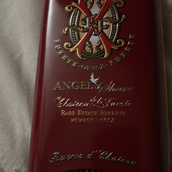 Arturo Fuente Angels Share collectible travel tin - Picture 3 of 4